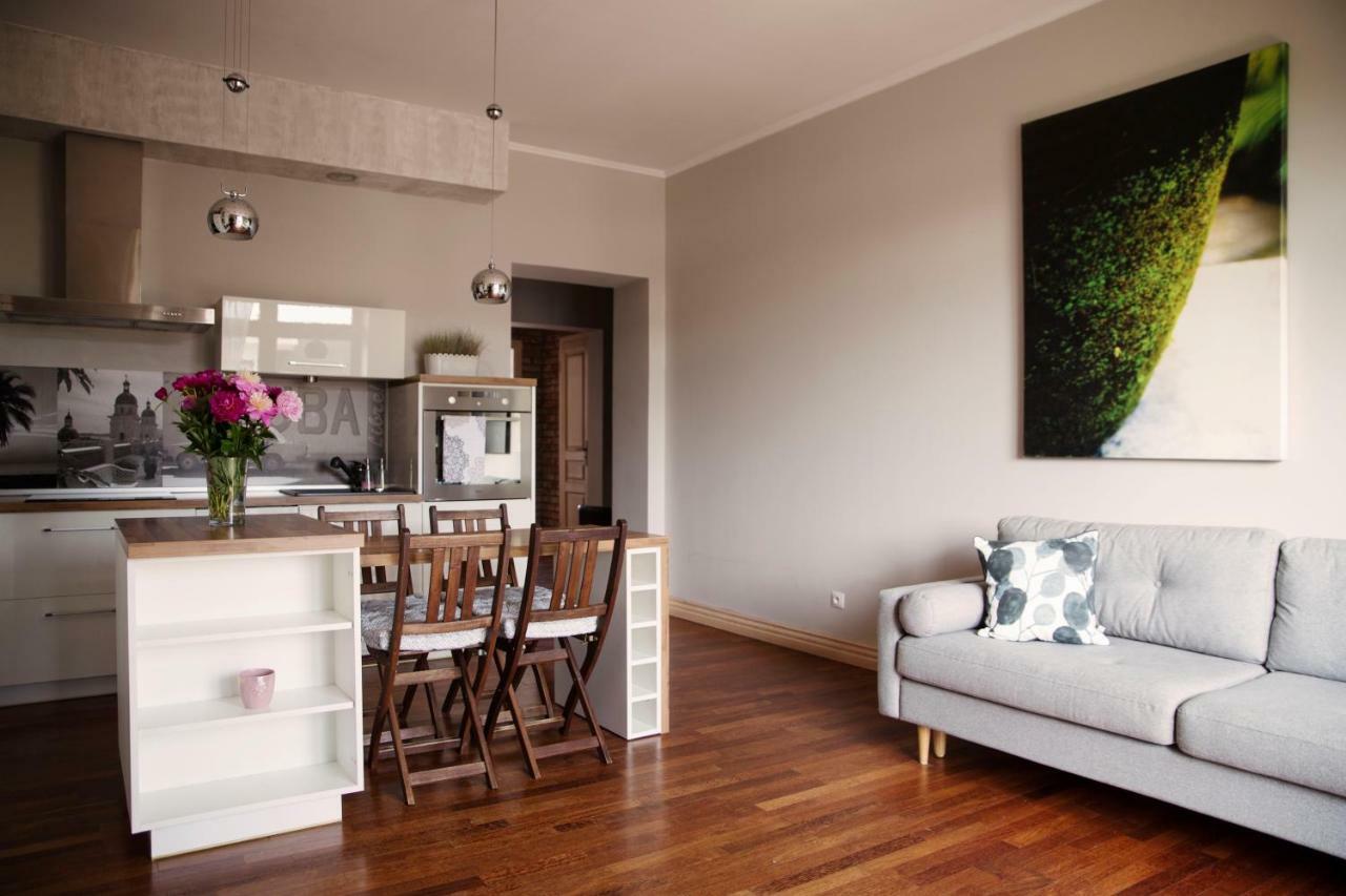 75M2 Apartament Kopernik Z Widokiem Na Jasna Gore Czestochowa Ngoại thất bức ảnh