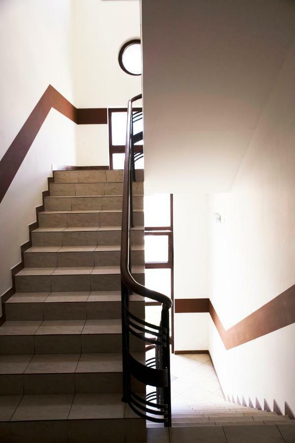 75M2 Apartament Kopernik Z Widokiem Na Jasna Gore Czestochowa Ngoại thất bức ảnh